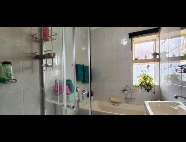 2 BEDROOM APARTMENT FOR SALE IN ALBERTON CENTRAL